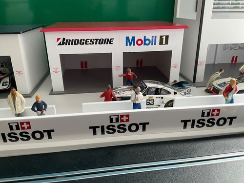 Scale bridgestone mobil - 1:32,
