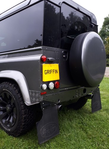 Land rover defender twin - land,
