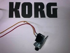 Korg SP250 digital piano mains