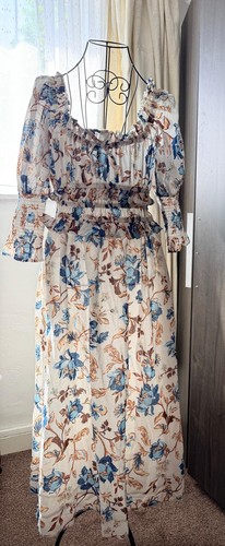 Bnwt nasty gal - bnwt,, flower
