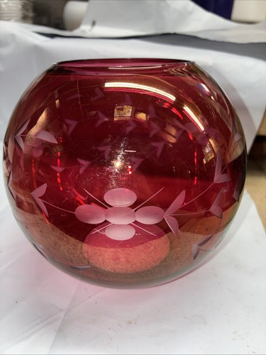 Etched vine red round vase - etched,