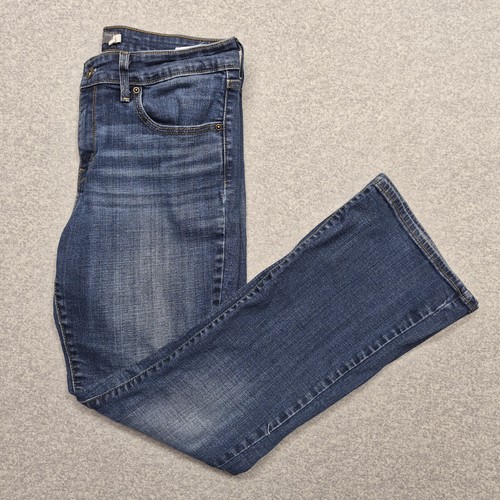 Levis demi curve - curve, classic