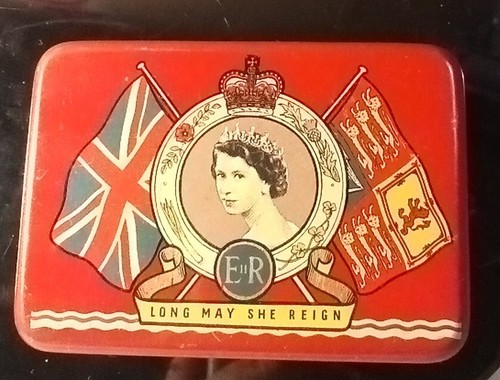 Vintage queen elizabeth - vintage,