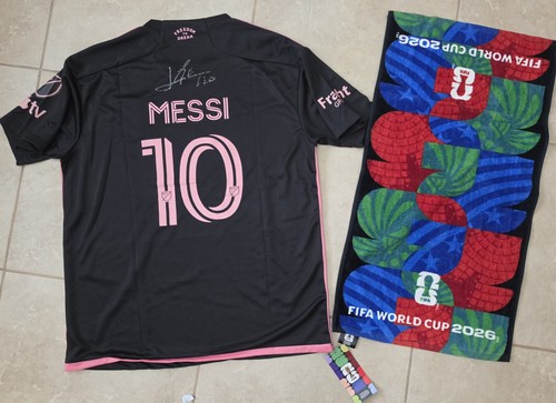 Lionel messi signed - messi, inter