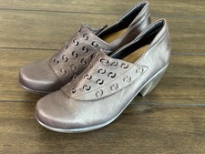 NAOT Precious Metallic Leather