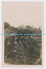 C012432 Soldiers. Military