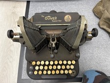 REDUCED - Oliver 5 Vintage Typewriter Batwing model