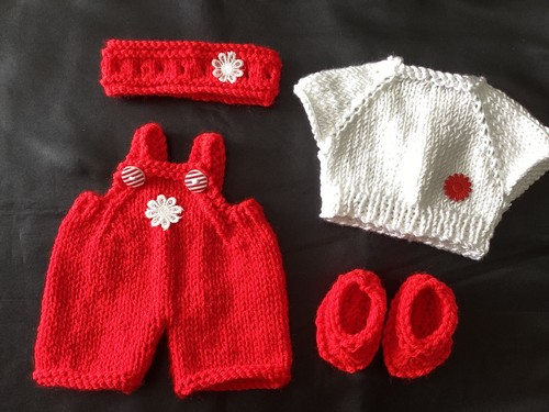 Hand knitted dolls clothes - hand, to