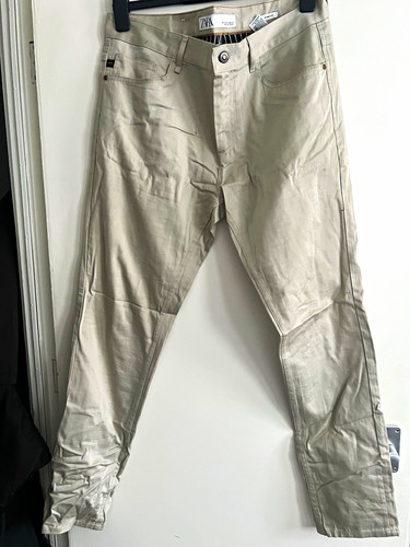 Zara men beige chino - men’s,