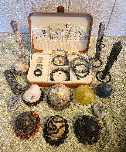 Jadeite jade stone - jade, mixed