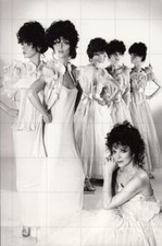 JOAN COLLINS - Large 12" x 8" b/w Photo With Her ADEL ROOTSTEIN MANNEQUINS 1979