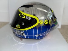 Valentino rossi hand - valentino,