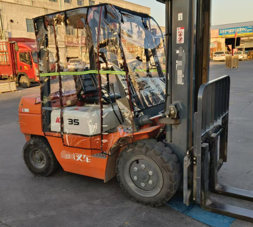 Fuel forklift rain shelter - rain,