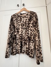 Lovely Ann Harvey Animal Print