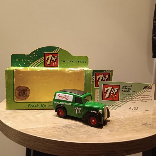 Lledo 7up 1950 morris van - 1950,