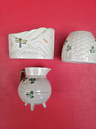 Items belleek jug - ,,