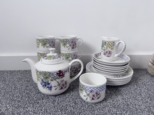 Ringtons floral tea set teapot - tea,