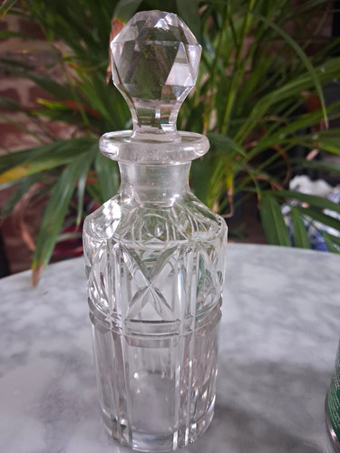 Vintage cut glass crystal - cut,