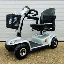 INVACARE LEO MEDIUM SIZE 4MPH