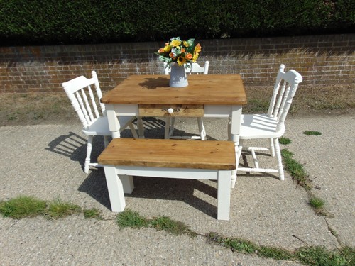 Stunning table with - , a