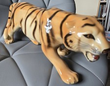 BEAUTIFUL CERAMIC TIGER ORNAMENT FIGURINE- 18" long 7" high