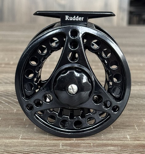 New rudder fly reel - 5/6,
