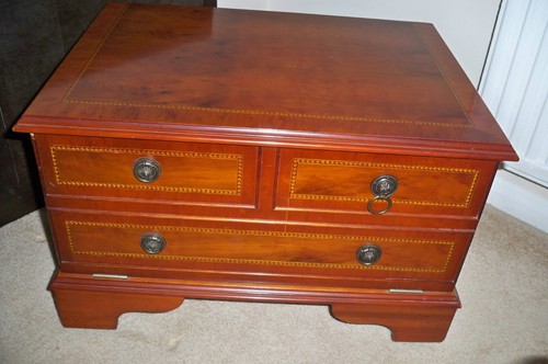 Cabinet inlaid border and - tv,