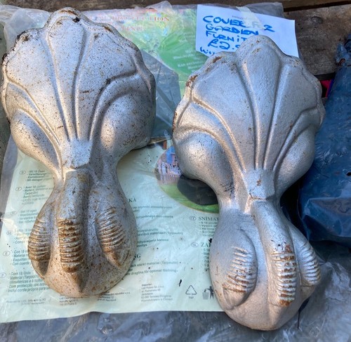 Cast iron claw feet - cast,