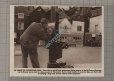 C3371) Hastings Old Town Artist Using Lamp Post As Easel - 1950 Clip