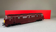 Bachmann  Class 42 D829 'Magpie' D829 BR Maroon (Split from Torbay Express Set)