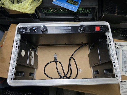 Skb molded audio rack case - skb,