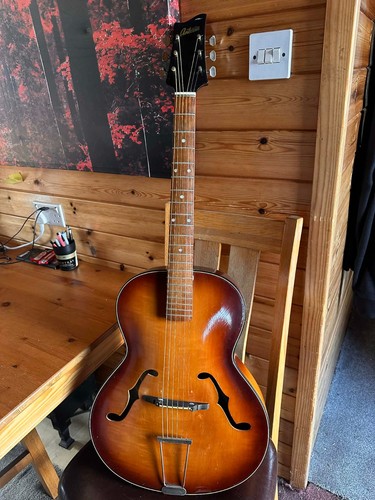 Vintage antoria hole - f, archtop