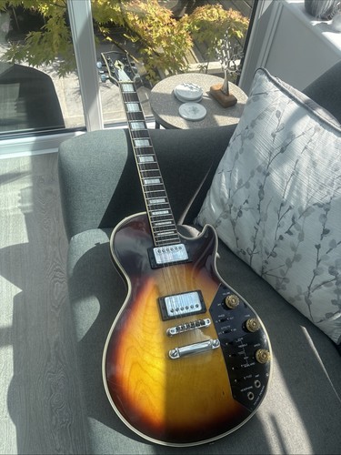 Vintage univox style guitar - vintage, lp
