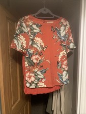 Women’s Oasis Size Small Top