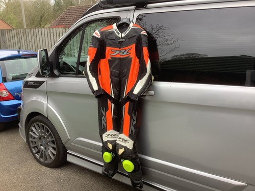 Motorcycle race leathers - leathers, 1