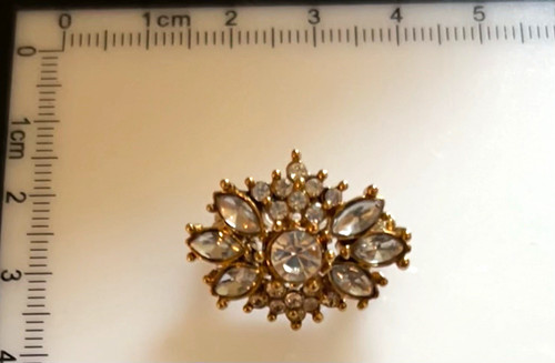 Gold tone flower - tone,
