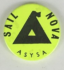 VINTAGE PIN BADGE SAIL NOVA SAILING BOAT BADGE 38mm 1980s-90's (#C1)