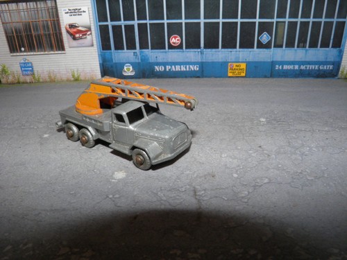 Vintage matchbox crane - matchbox, truck
