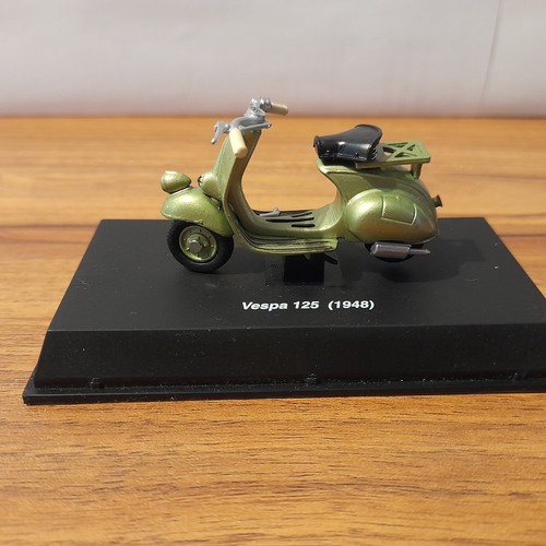Vespa 125 die cast - vespa,