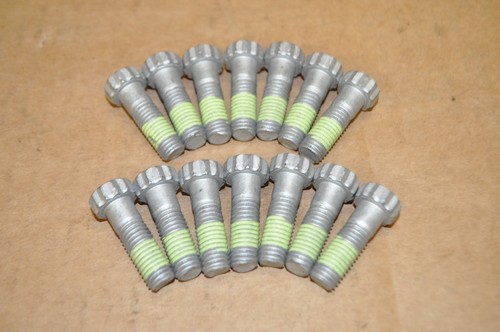 Front axle swivel housing - front,