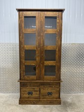 LAURA ASHLEY GARRAT DISPLAY