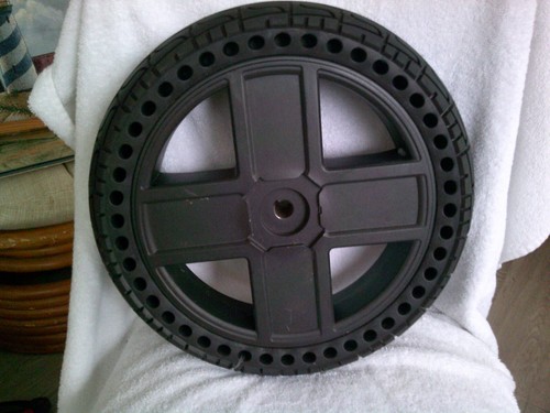 Rear drive wheel for - x, 3
