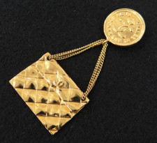 CHANEL Pin Brooch 93A CC