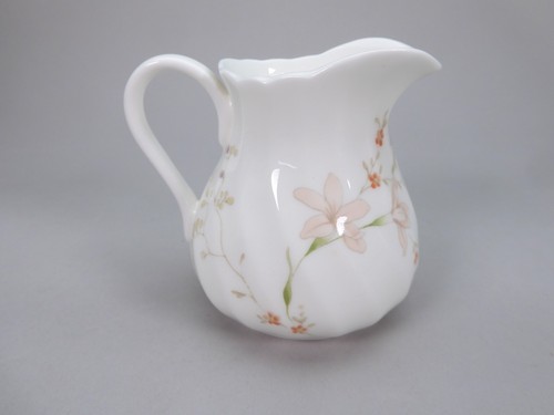 Wedgwood bone china - china, campion