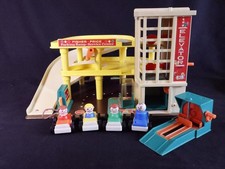 Fisher Price Garage #930