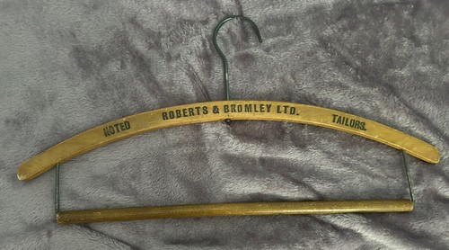 Vintage roberts bromley - &,