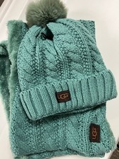 UGG GREEN INFINITY HAT AND