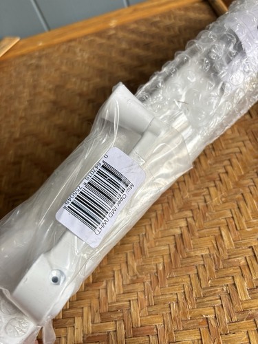 Midi window operator white - in,