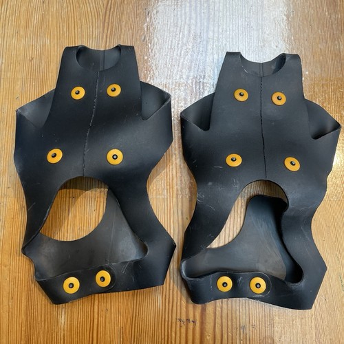 Spiky plus shoe - shoe, grips
