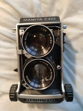 Mamiya c220 professional TLR with 80mm f2.8 Blue dot lens excellent condition.